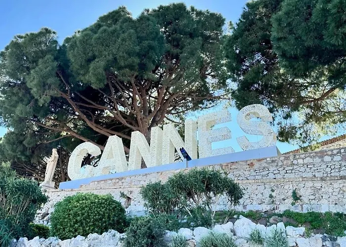 Le Petit Carlthon Cannes