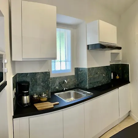 Le Petit Carlthon Cannes